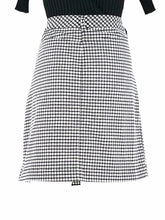 Talbots Size 12 Skirt Black And White Checkered With Two Front Pockets - TheRealThreads